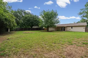 1005 Keller Ave, Benbrook, TX 76126 - Photo 38