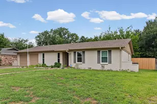 1005 Keller Ave, Benbrook, TX 76126 - Photo 2