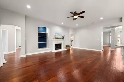 1815 Lakes Edge Boulevard, Mansfield, TX 76063 - Photo 10