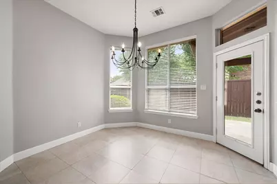 1815 Lakes Edge Boulevard, Mansfield, TX 76063 - Photo 18