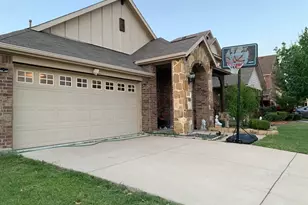 2321 Petunia Ln, Rowlett, TX 75089 - Photo 2