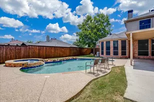 1102 Waterside Ct, Mesquite, TX 75181 - Photo 1