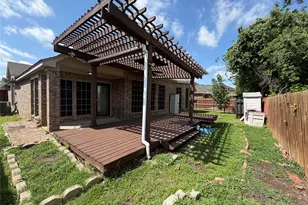 5852 Windy Meadow Ln, Grand Prairie, TX 75052 - Photo 30