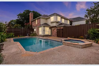 2740 Summertree Drive, Carrollton, TX 75006 - Photo 18