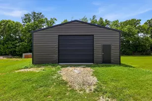 241 Rockett Ln, Pecan Hill, TX 75154 - Photo 32
