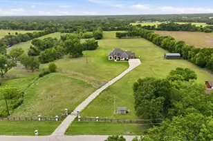 241 Rockett Ln, Pecan Hill, TX 75154 - Photo 38