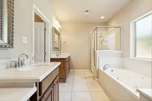 8501 Ormond Ct, Granbury, TX 76049 - Photo 18