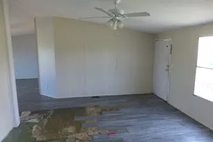 5712 Kentucky St, Joshua, TX 76058 - Photo 4