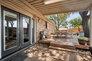 329 E Crossland Blvd, Grand Prairie, TX 75052 - Photo 4