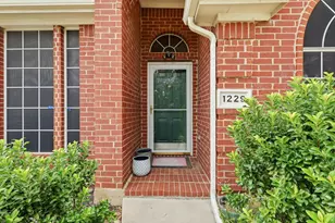 1229 Sam Dennis Dr, Lewisville, TX 75077 - Photo 4