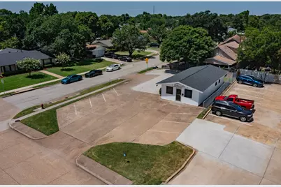 2526 Hillcrest Lane, Grand Prairie, TX 75052 - Photo 20