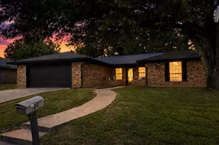 23 Haven Cir, Denison, TX 75020 - Photo 2