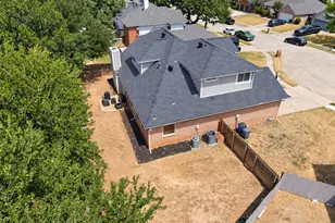 901 Tennison Dr, Euless, TX 76039 - Photo 32