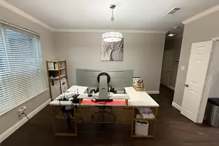 901 Tennison Dr, Euless, TX 76039 - Photo 2