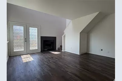 3125 Sondra Drive #201, Fort Worth, TX 76107 - Photo 2