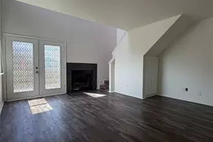 3125 Sondra Dr, Fort Worth, TX 76107 - Photo 2