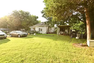 3815 7th St, Greenville, TX 75401 - Photo 2