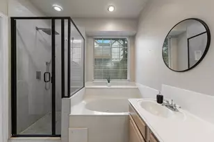 18240 Midway Rd, Dallas, TX 75287 - Photo 16