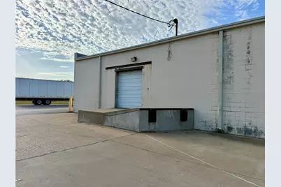 1105 W South Commerce Street, Wills Point, TX 75169 - Photo 4