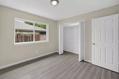 1128 Pleasant Valley Lane, Arlington, TX 76015 - Photo 14