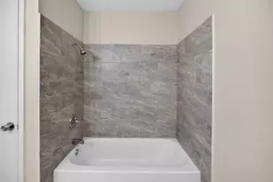 1128 Pleasant Valley Ln, Arlington, TX 76015 - Photo 16