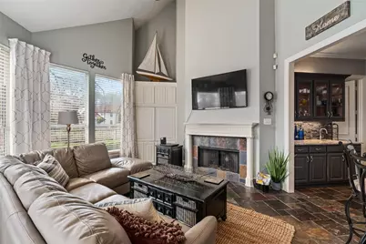 5932 Riverbend Place, Fort Worth, TX 76112 - Photo 10