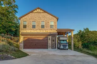 165 Cote D Azur Dr, Chico, TX 76431 - Photo 2