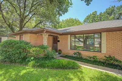 526 Nesbit Court, Garland, TX 75041 - Photo 34