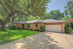 526 Nesbit Ct, Garland, TX 75041 - Photo 2
