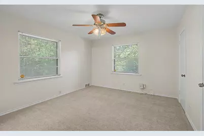 526 Nesbit Court, Garland, TX 75041 - Photo 14