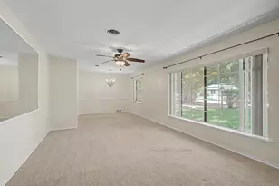 526 Nesbit Ct, Garland, TX 75041 - Photo 8