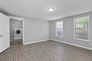 2821 Gladstone Dr, Dallas, TX 75211 - Photo 18