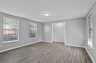 2821 Gladstone Dr, Dallas, TX 75211 - Photo 12