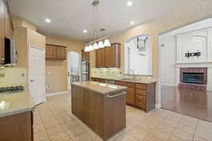 2275 Dame Laurel Ln, Lewisville, TX 75056 - Photo 8