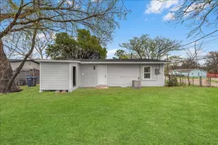 3744 S Hughes Ave, Fort Worth, TX 76119 - Photo 22