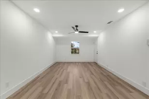 3744 S Hughes Ave, Fort Worth, TX 76119 - Photo 12