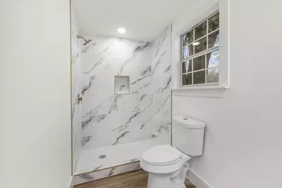 3744 S Hughes Avenue, Fort Worth, TX 76119 - Photo 8