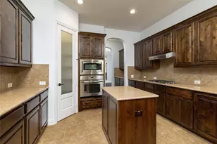 305 Dorset Ct, Roanoke, TX 76262 - Photo 18