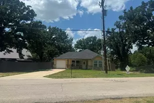 301 Indian Oaks Trail, West Tawakoni, TX 75474 - Photo 2