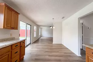 7001 Edmundson Dr, Arlington, TX 76002 - Photo 8