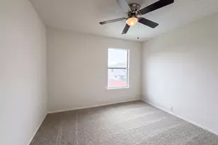 7001 Edmundson Dr, Arlington, TX 76002 - Photo 10