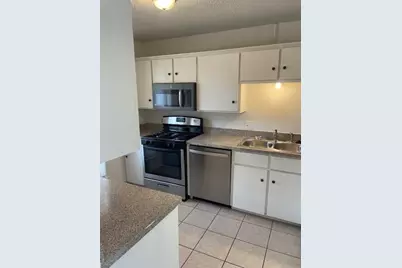915 N Elm Street #4, Denton, TX 76201 - Photo 4