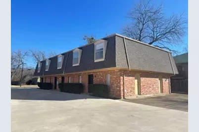 915 N Elm Street #4, Denton, TX 76201 - Photo 1