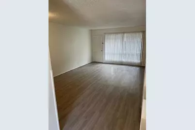 915 N Elm Street #4, Denton, TX 76201 - Photo 18