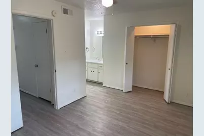 915 N Elm Street #4, Denton, TX 76201 - Photo 10