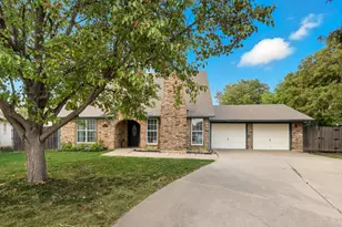 800 Colony Ct, Blue Mound, TX 76131 - Photo 1