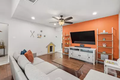800 Colony Court, Blue Mound, TX 76131 - Photo 6
