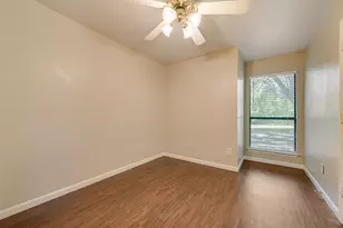 208 E Denton Dr, Euless, TX 76039 - Photo 14