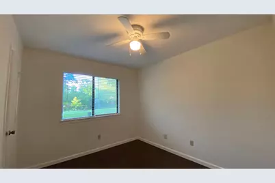 208 E Denton Drive, Euless, TX 76039 - Photo 10