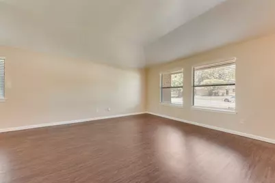 208 E Denton Drive, Euless, TX 76039 - Photo 4